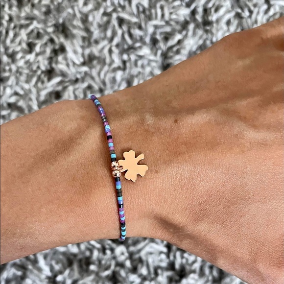 Handmade bracelet with different design and colours - Picture 9 of 14